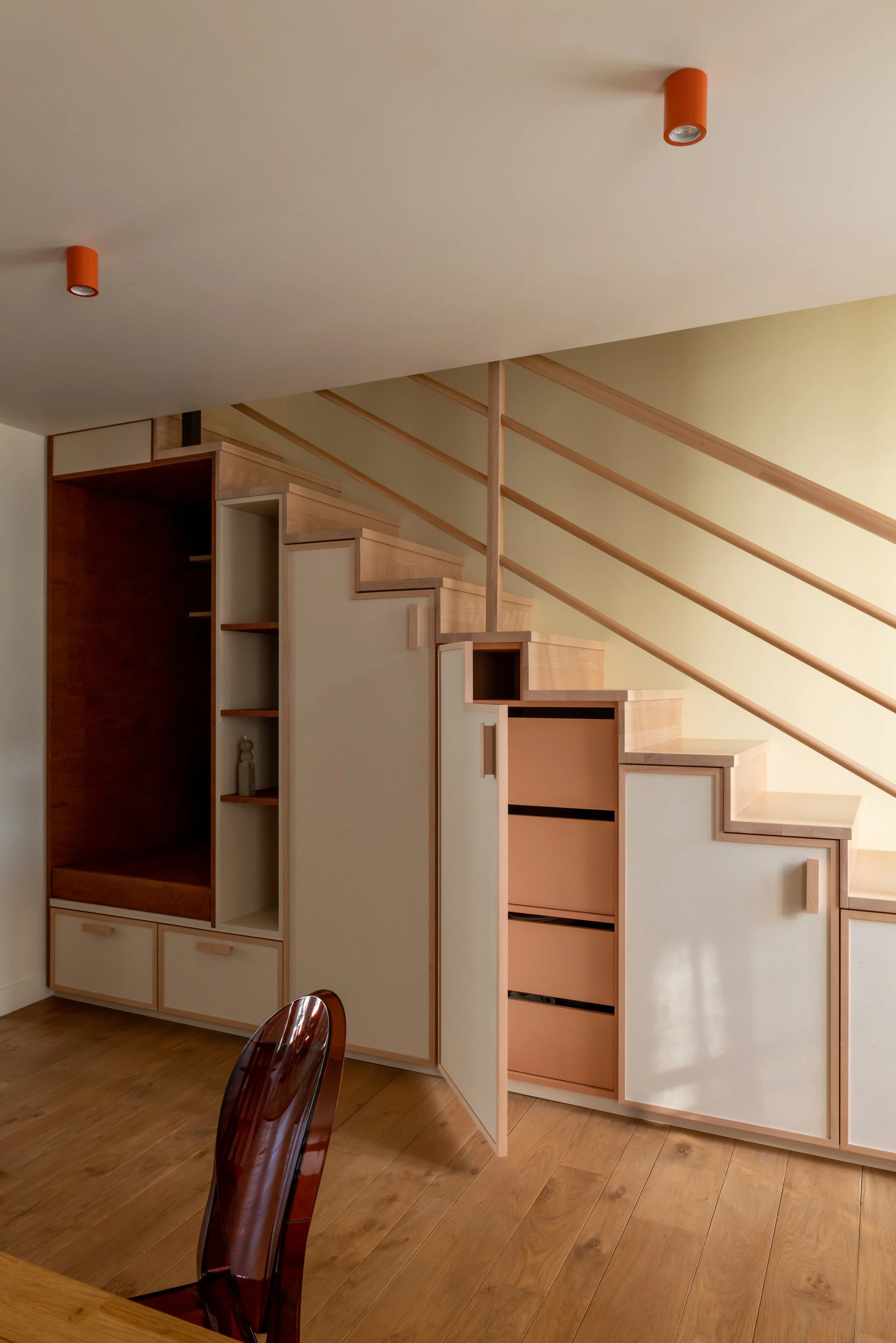 Vue cuisine et salon — rénovation duplex 160 m² Bonne Nouvelle Paris, architecte d'intérieur Studio Emsé