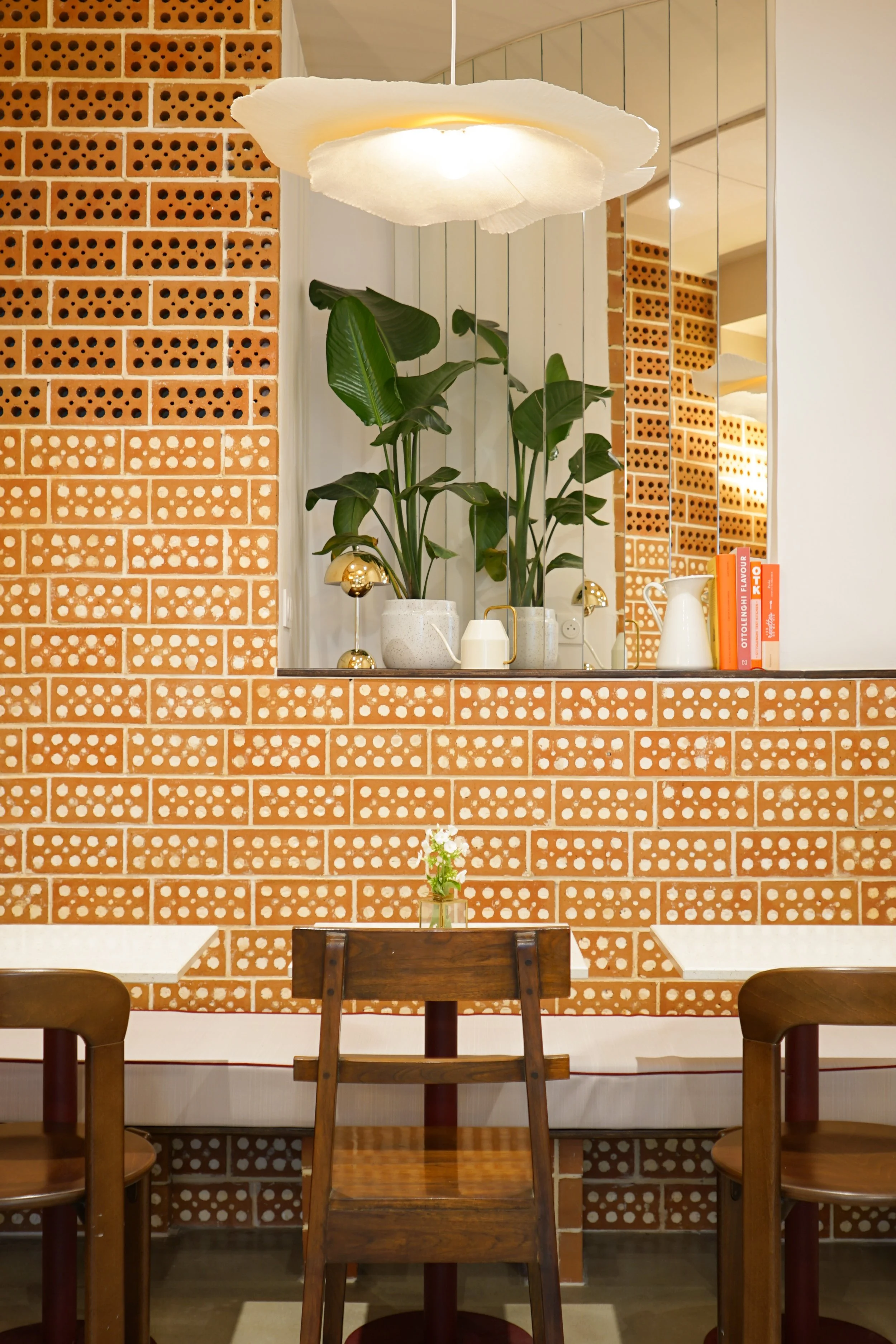 Café restaurant — aménagement café restaurant 60 m² Paris 9e, architecte d'intérieur Studio Emsé